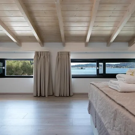 White Swan With Private Pool And Jacuzzi * Κομμένο